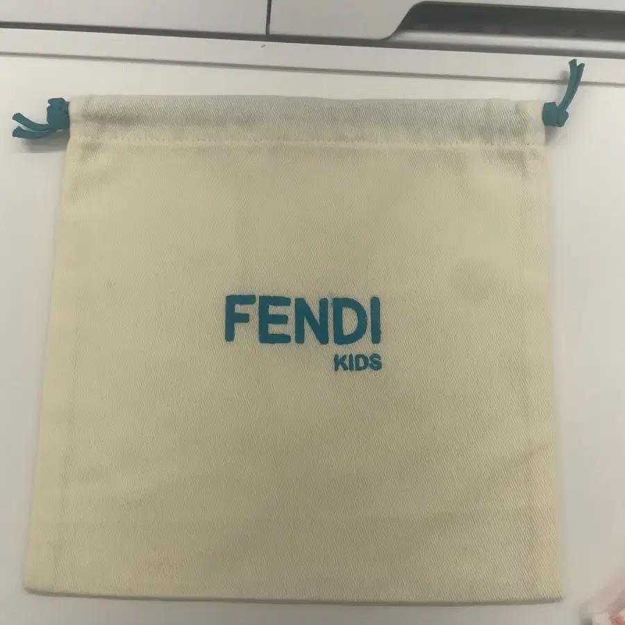 팬디 FENDI 키즈 양말 (12~24개월용)