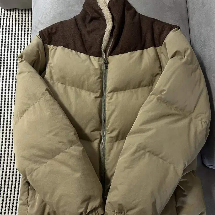 피노마레 Camp down jacket