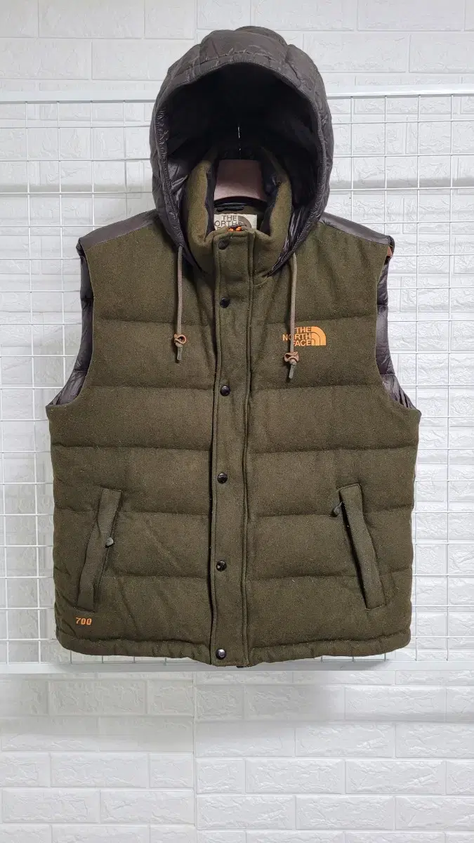 [100]The North Face Deep Khaki X Orange Logo White Belle Goose Down Puffer Vest L