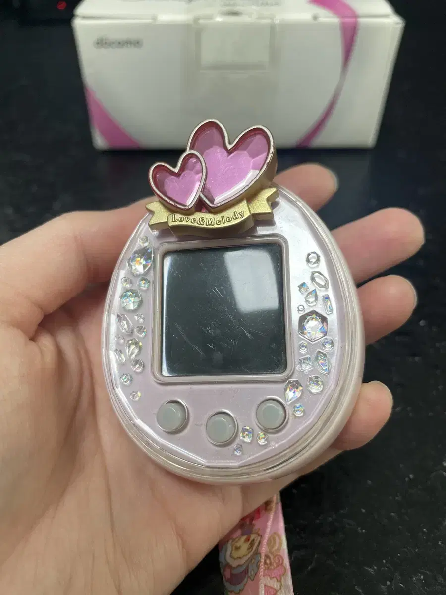 Tamagotchi Piece Pink Playable (+Limited Edition Necklace/Pierce/Battery) and Communication Phone