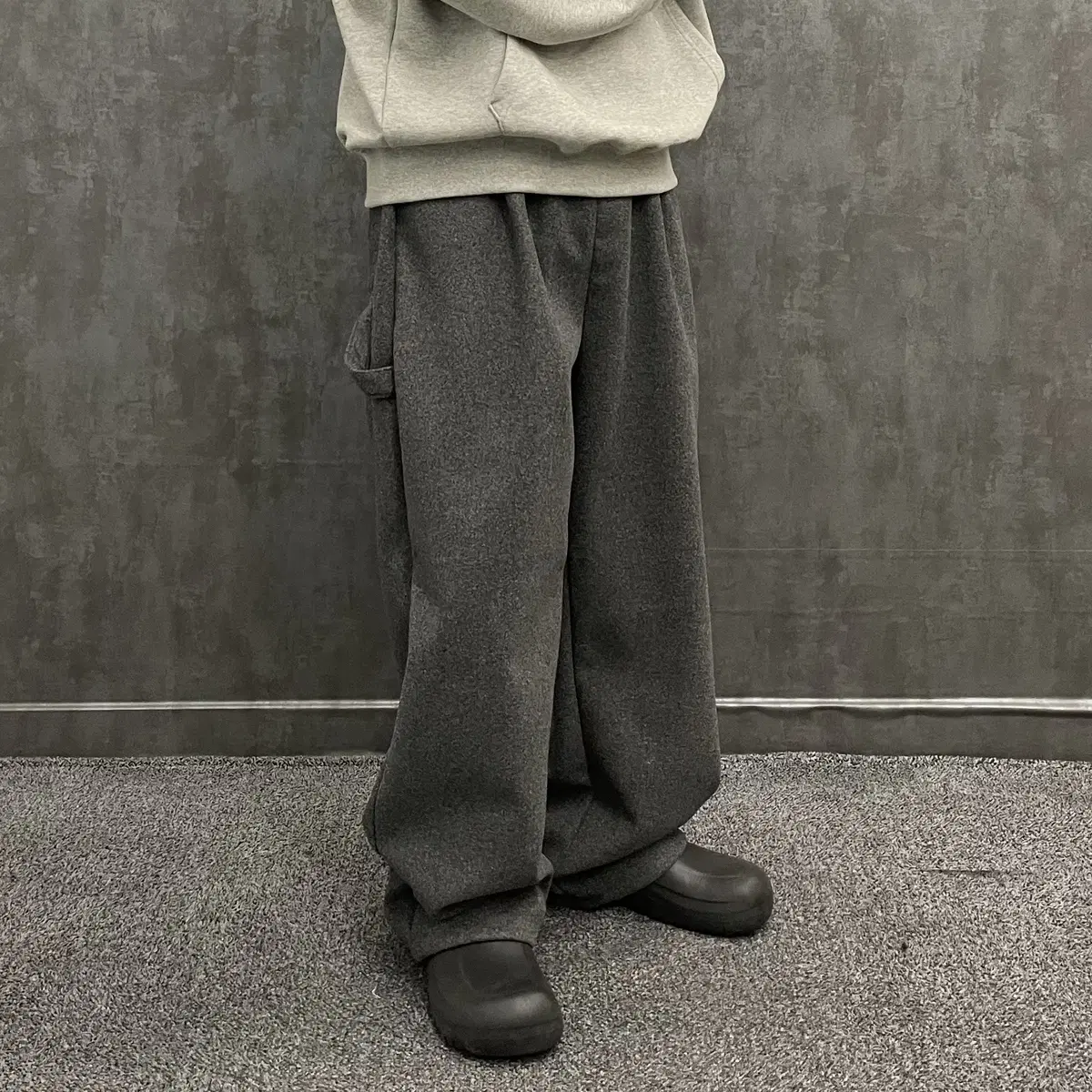 [Pro Shop/New] Fitted soft, warm and cozy woolen wide-legged pants