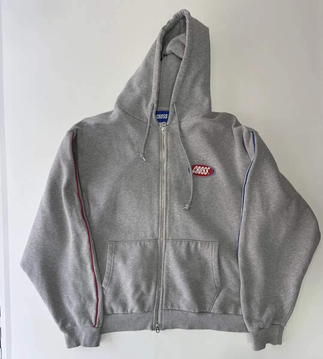 Cross-hooded pickup L