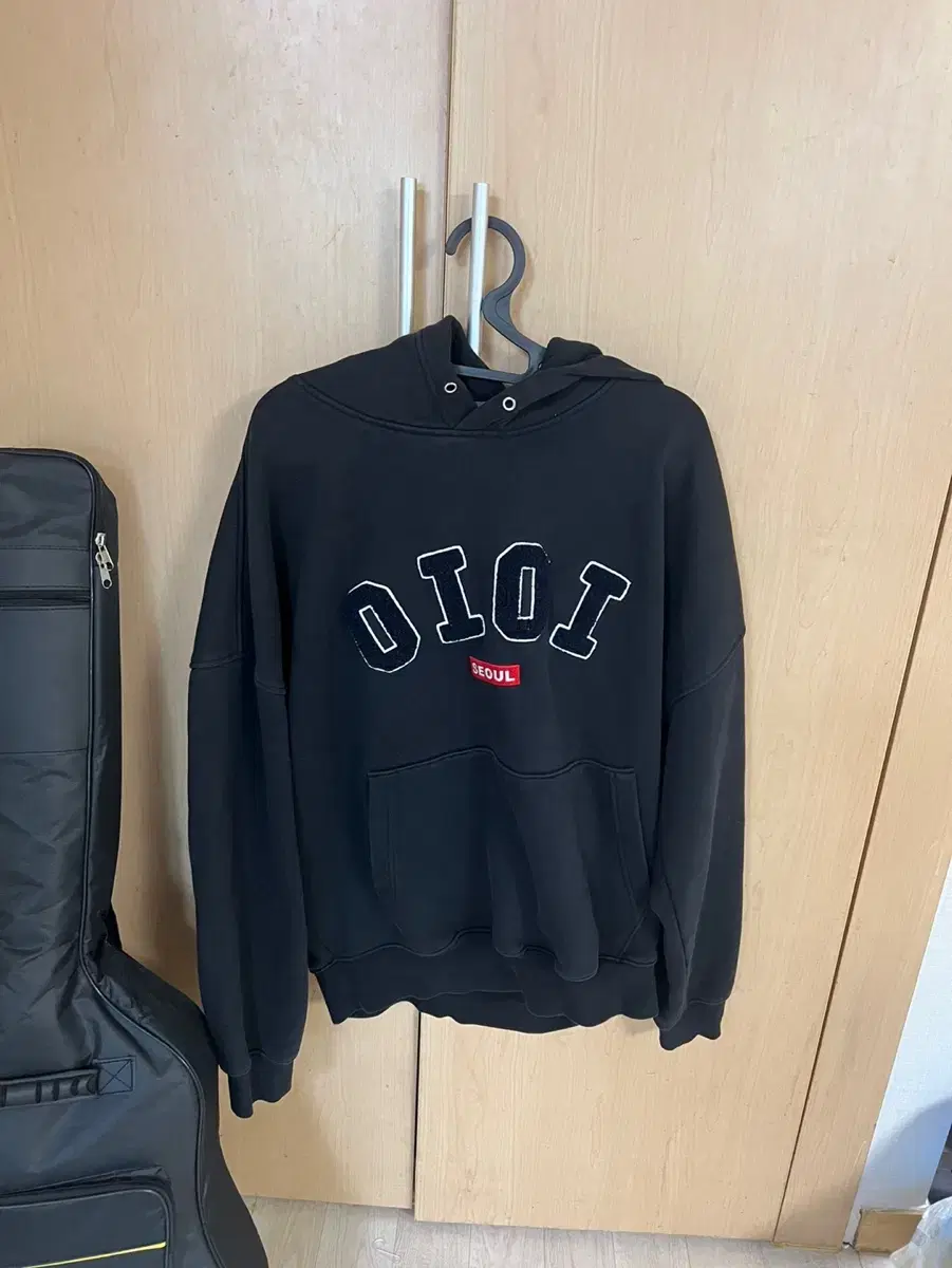 O.I.O.I. Hoodie Size L