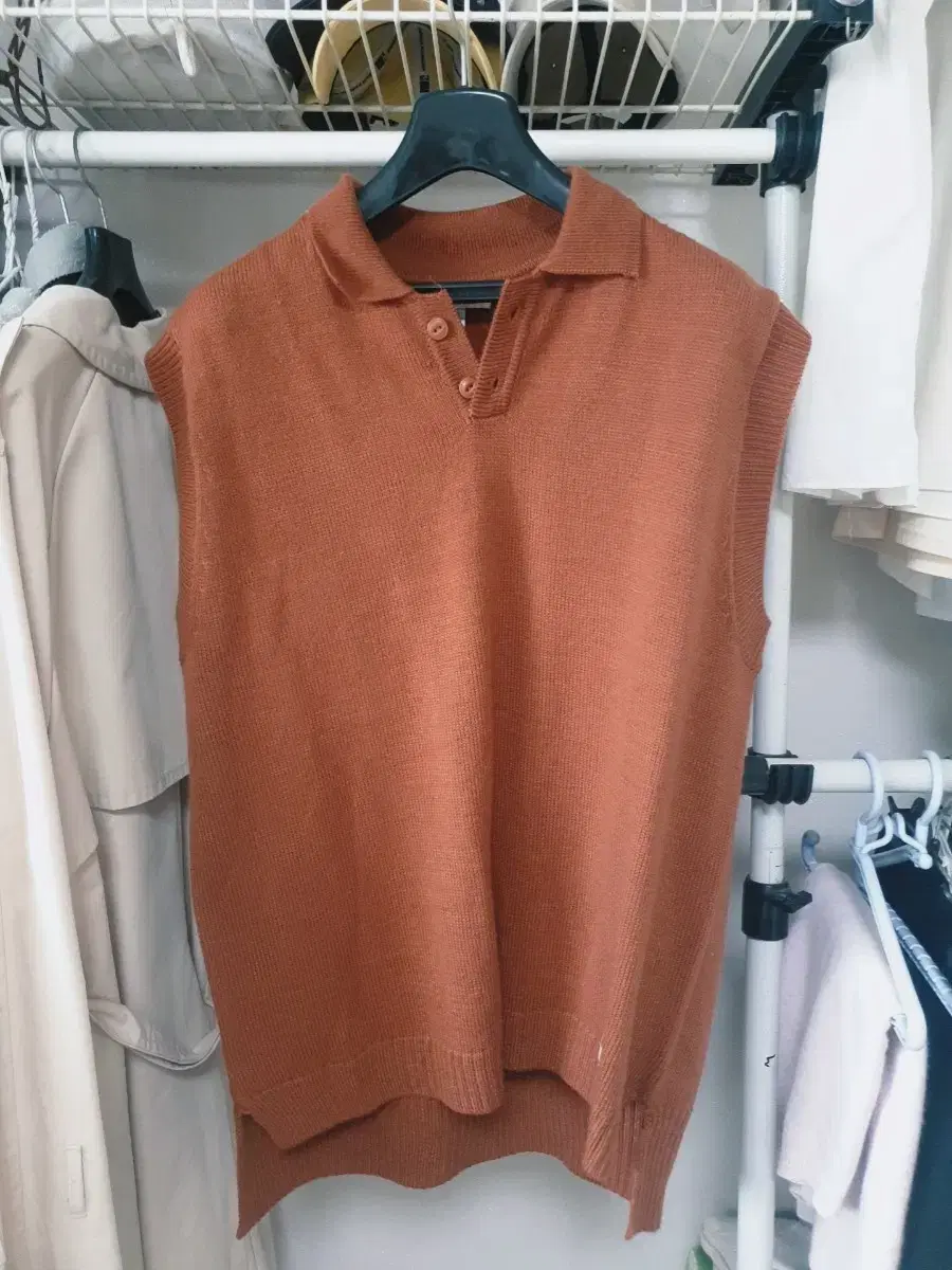 Hua Yu Brown Knit Vest