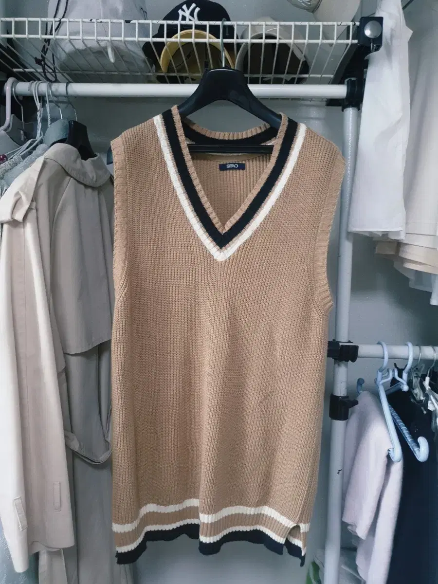 Spao Knit Vest