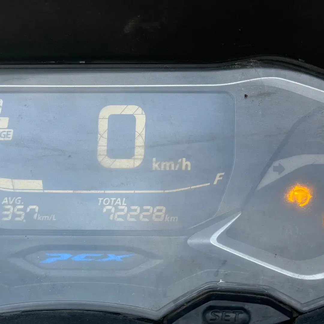 pcx125 abs모델 21년식 7만Km 판매합니다