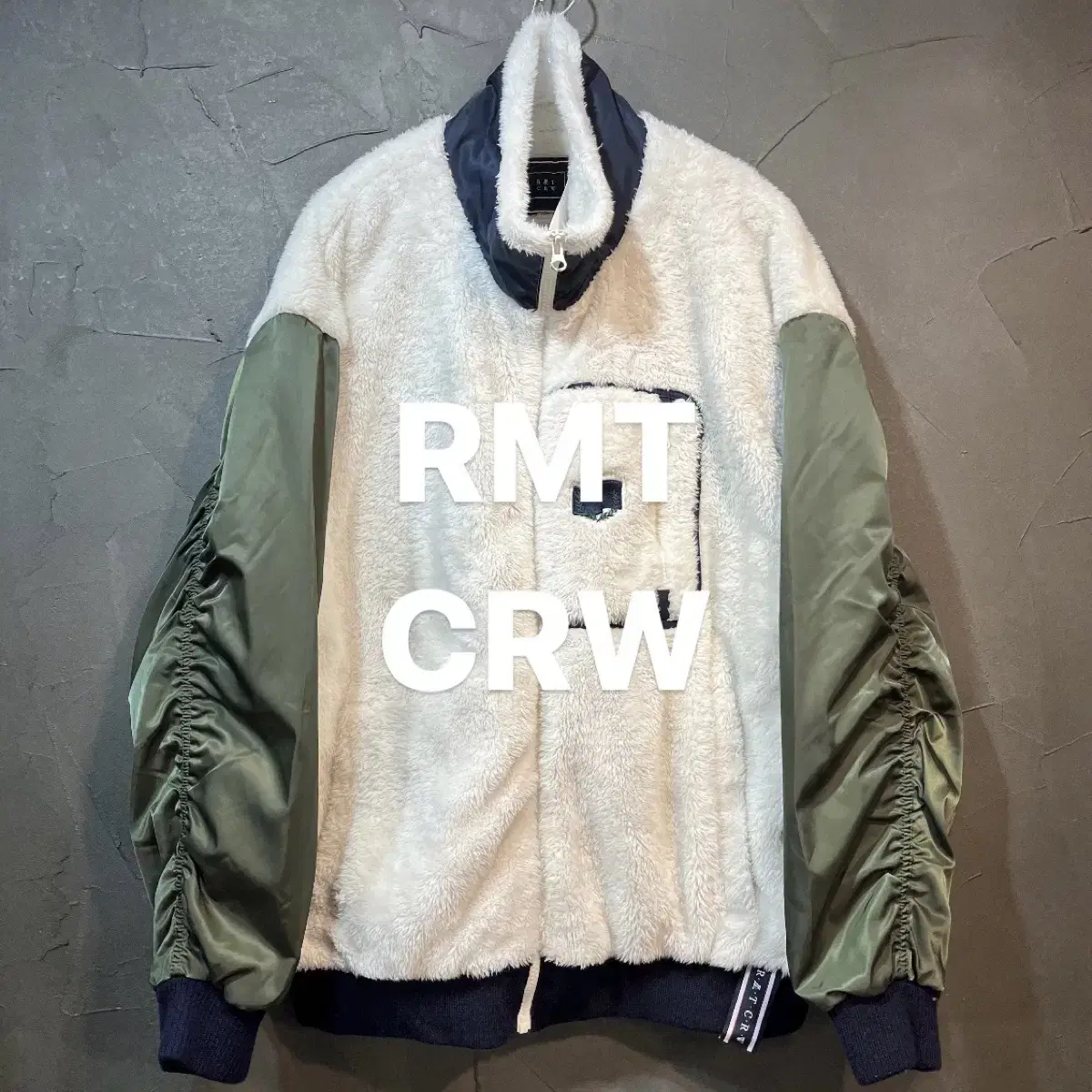 [L] RMT CRW Romantic Crown Fleece Zip-up Jacket