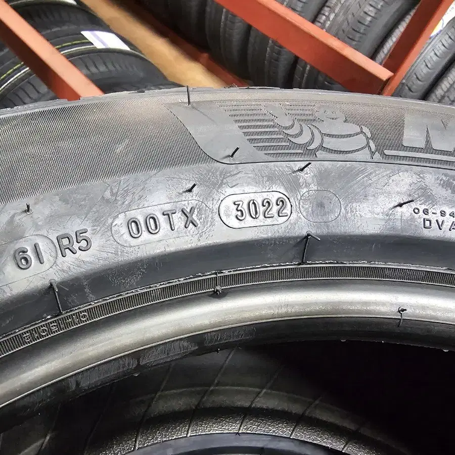 285/45R20 미쉐린 SNOW X-ICE SUV 윈터타이어 1대분