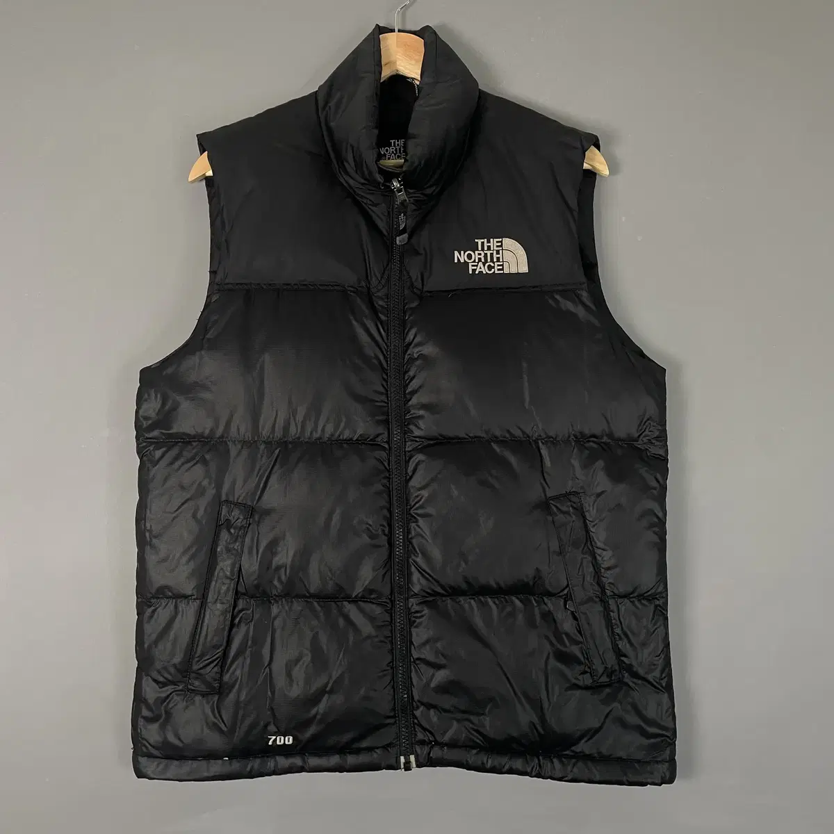 The North Face 700 Padded Vest Black 90 [111904]