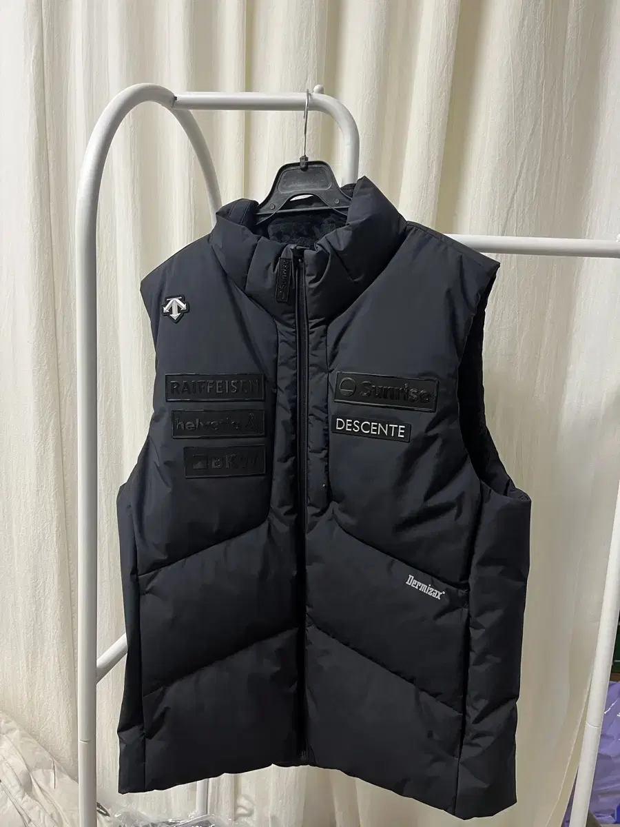 Descent Vest Padded