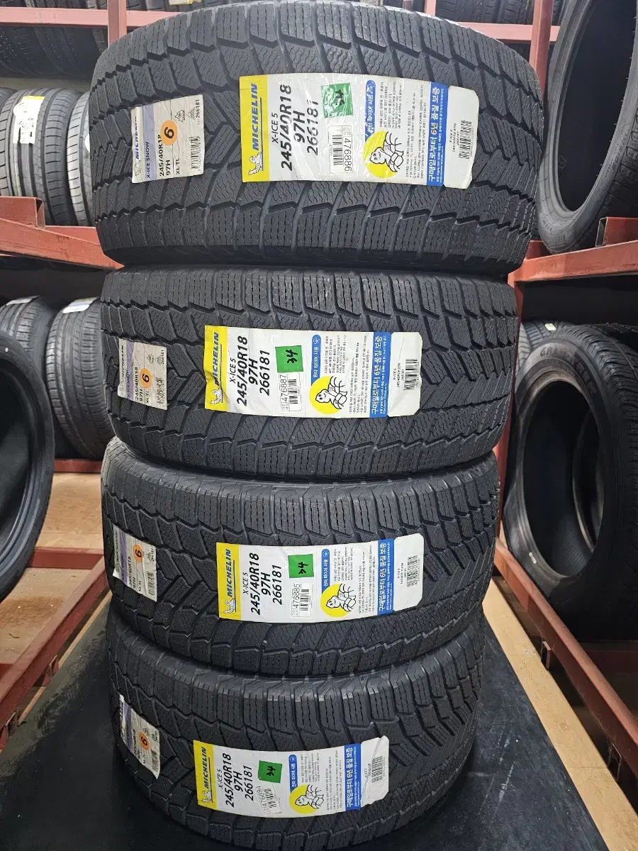 245/40R18 미쉐린 SNOW X-ICE SUV 윈터타이어 1대분