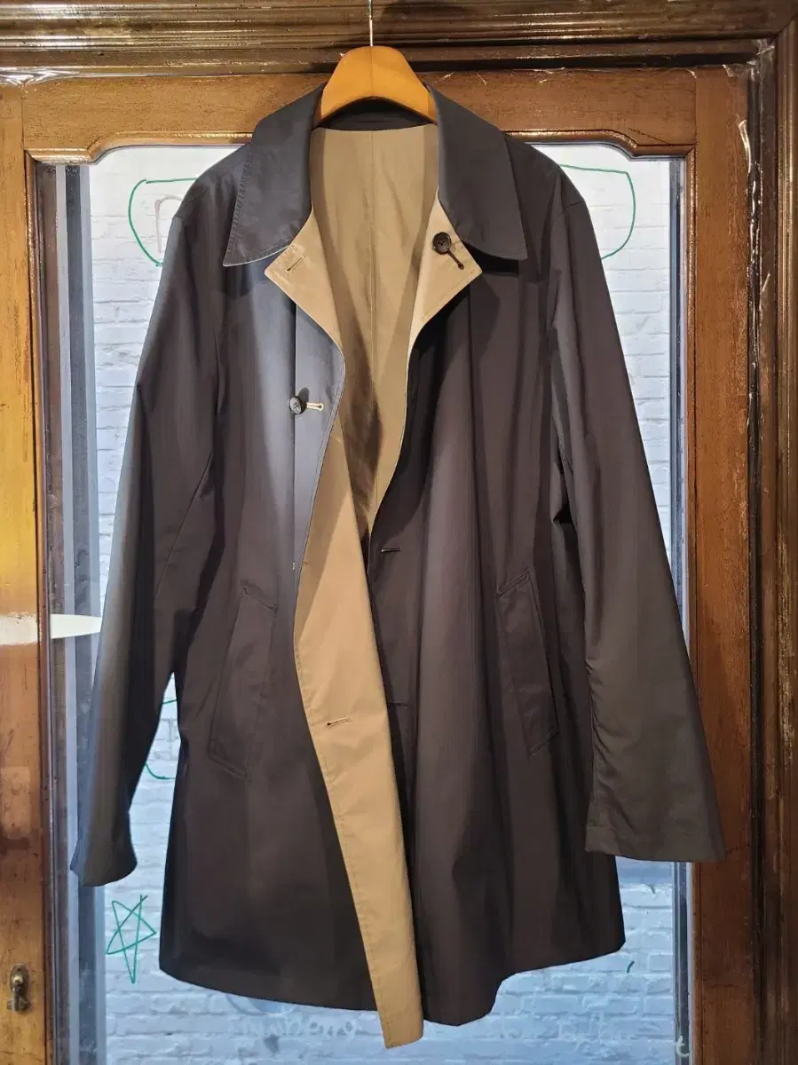 Brooks Brothers Mac Coat size 105-110