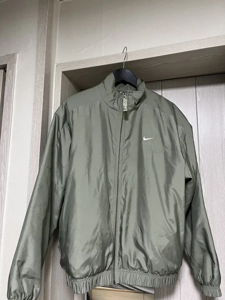 Nike NRG Bomber Overseas S