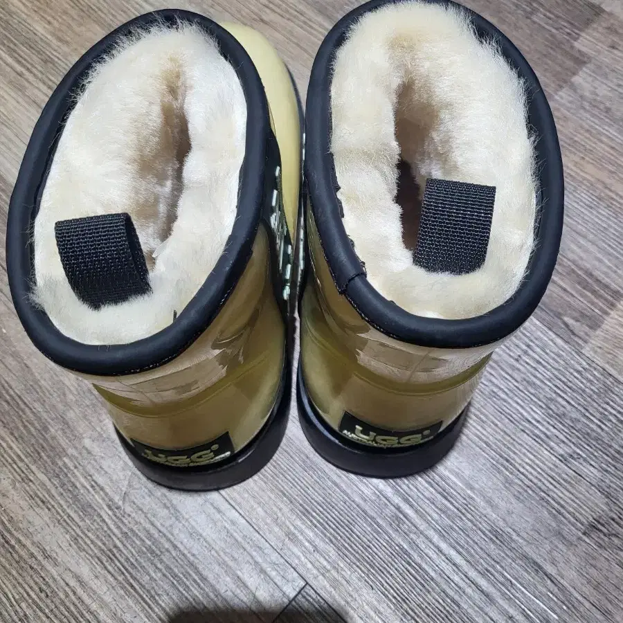 UGG 부츠