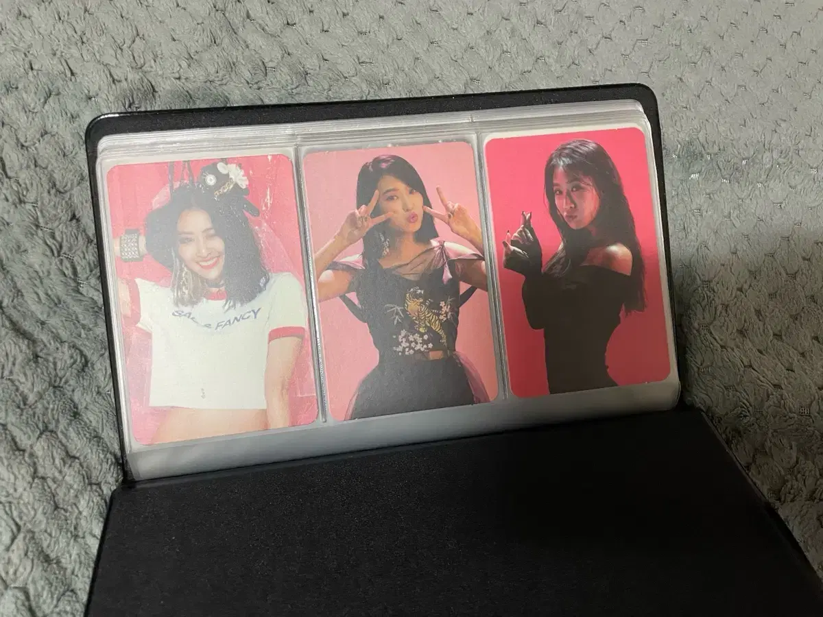 Yeodol (sistar, black pink, sunmi) photocard