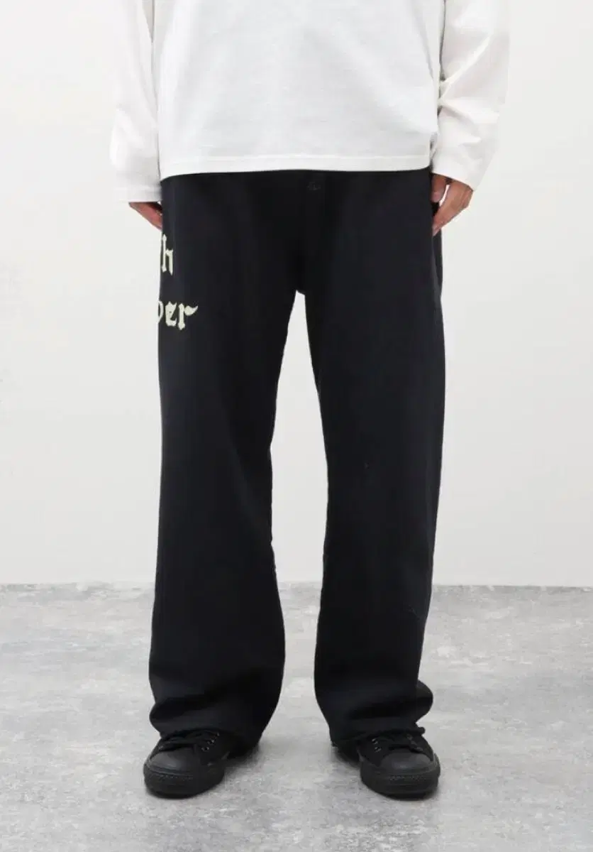 M) Bauwau Sweatpants