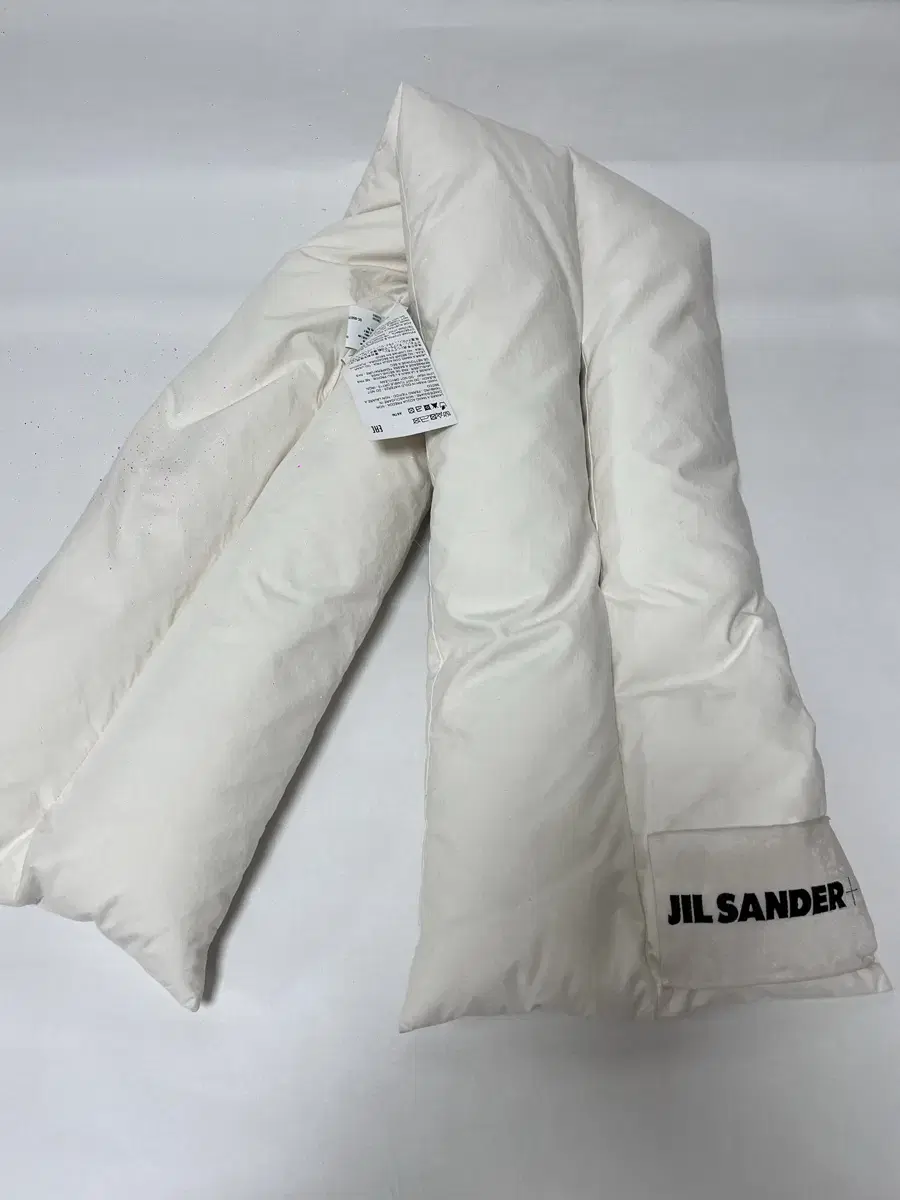 JIL SANDER 질샌더+down scarf 패딩 머플러 목도리