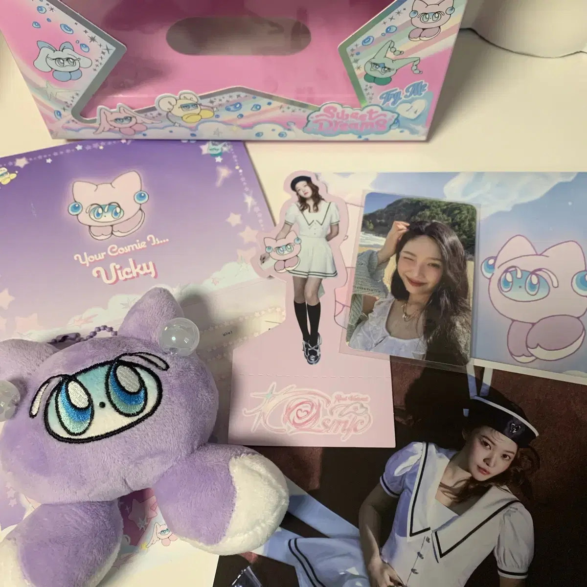 Cosme yeri keyring postcard Documentation joy photocard WTS