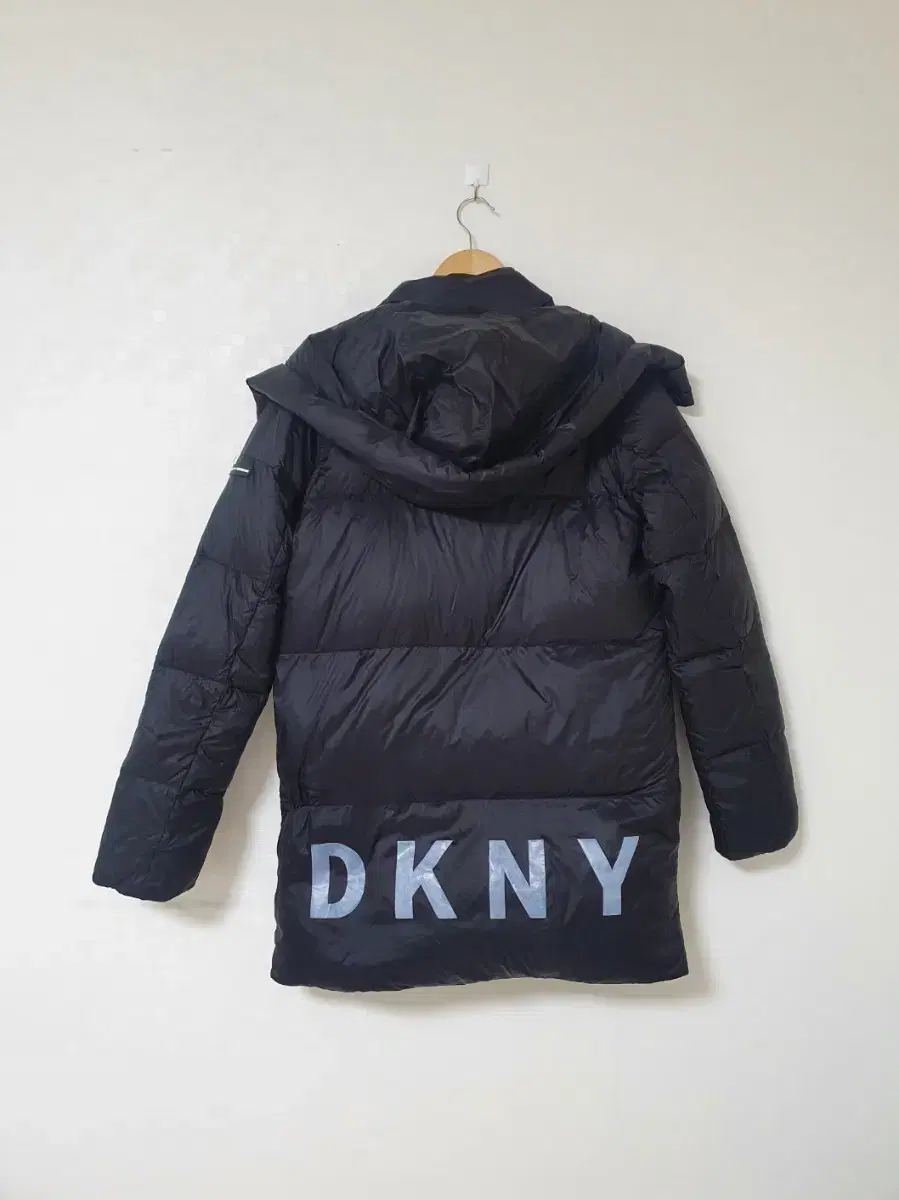 DKNY 구스 패딩