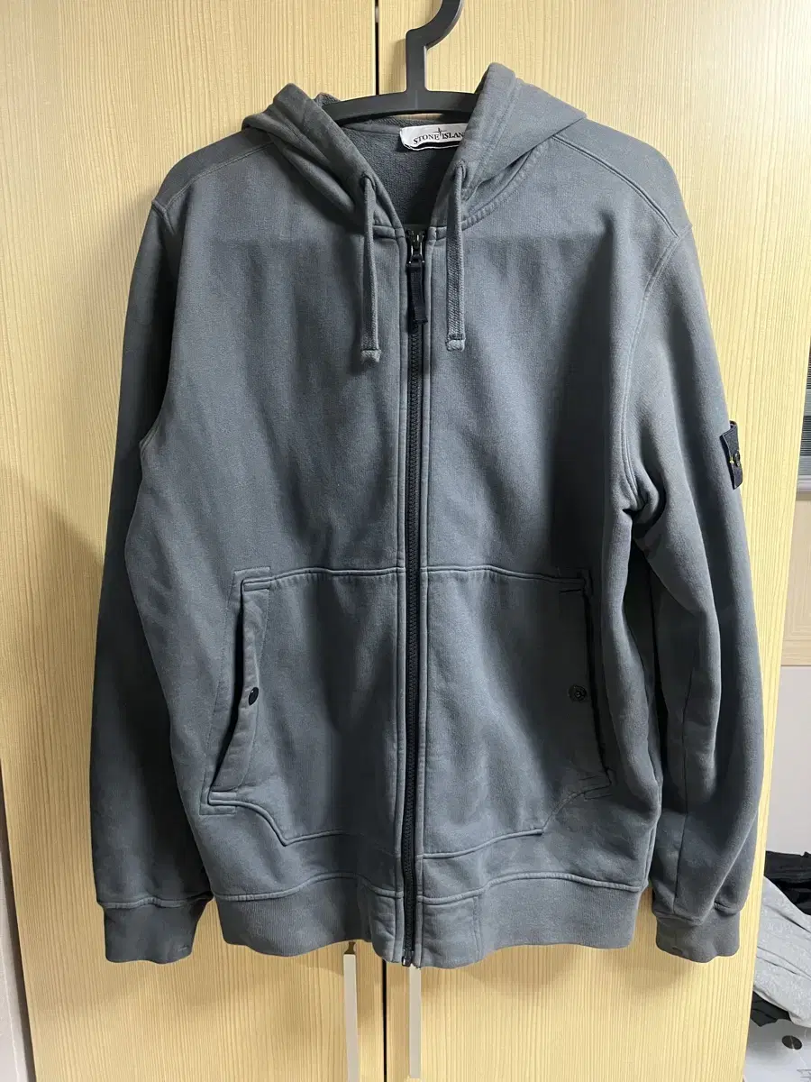 [XL] Stone Island Hooded Zip-up Charcoal