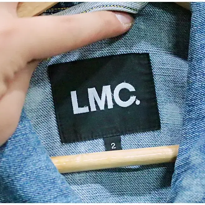 [2] LMC 엘엠씨 블리치드 데님 트러커 자켓