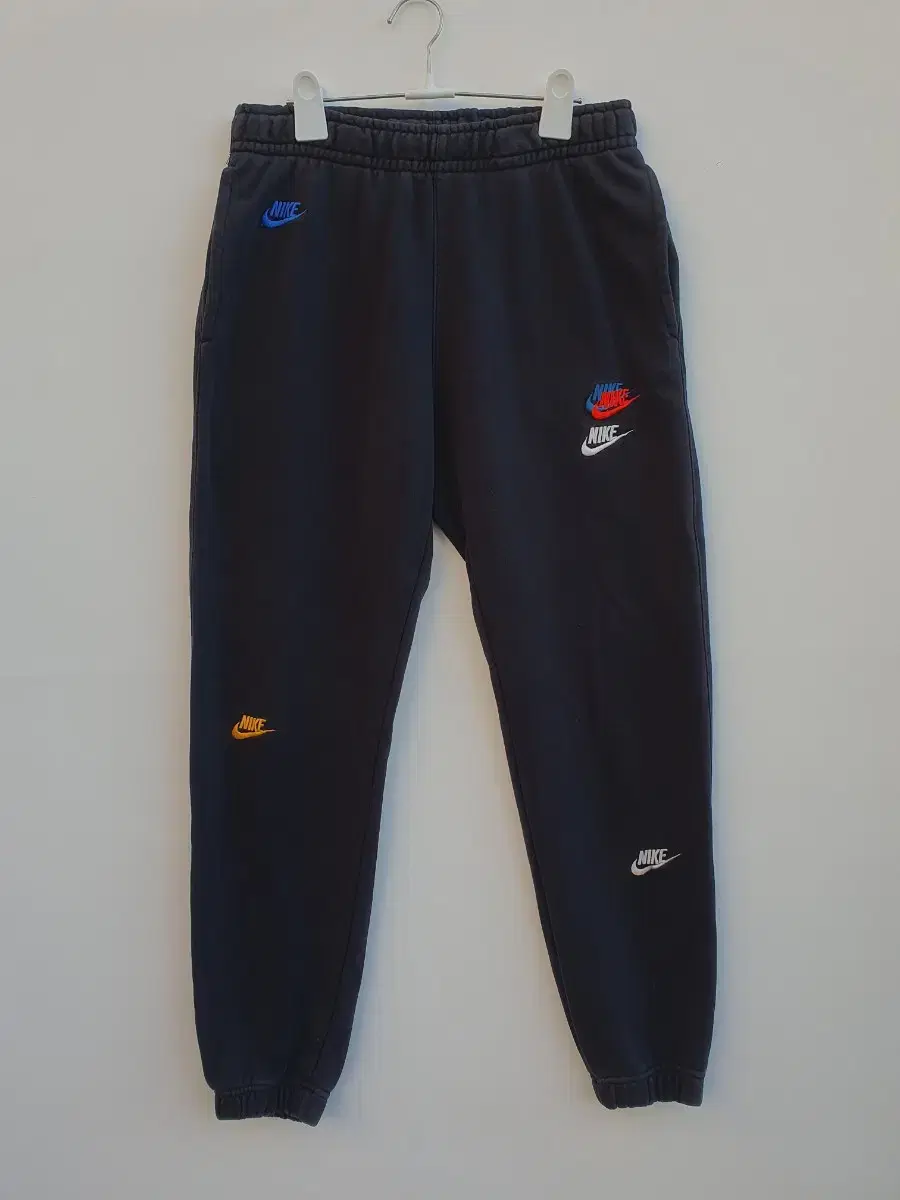 Nike NSW Essential Plus Jogger Pants