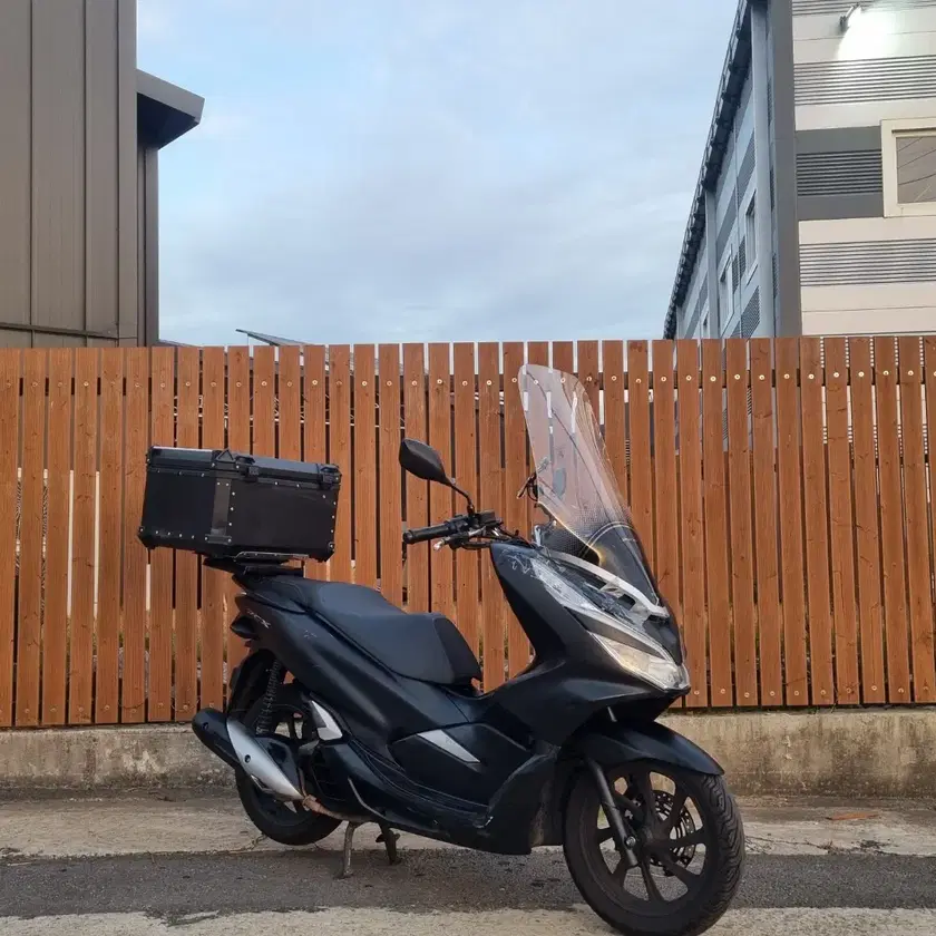 HONDA Honda PCX 20 Years Old 41k Miles Full Set Up Heated 