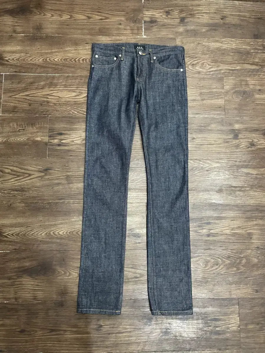 28 Apothecary A.P.C. Petite Standard Selvedge Denim Jeans <신품급>