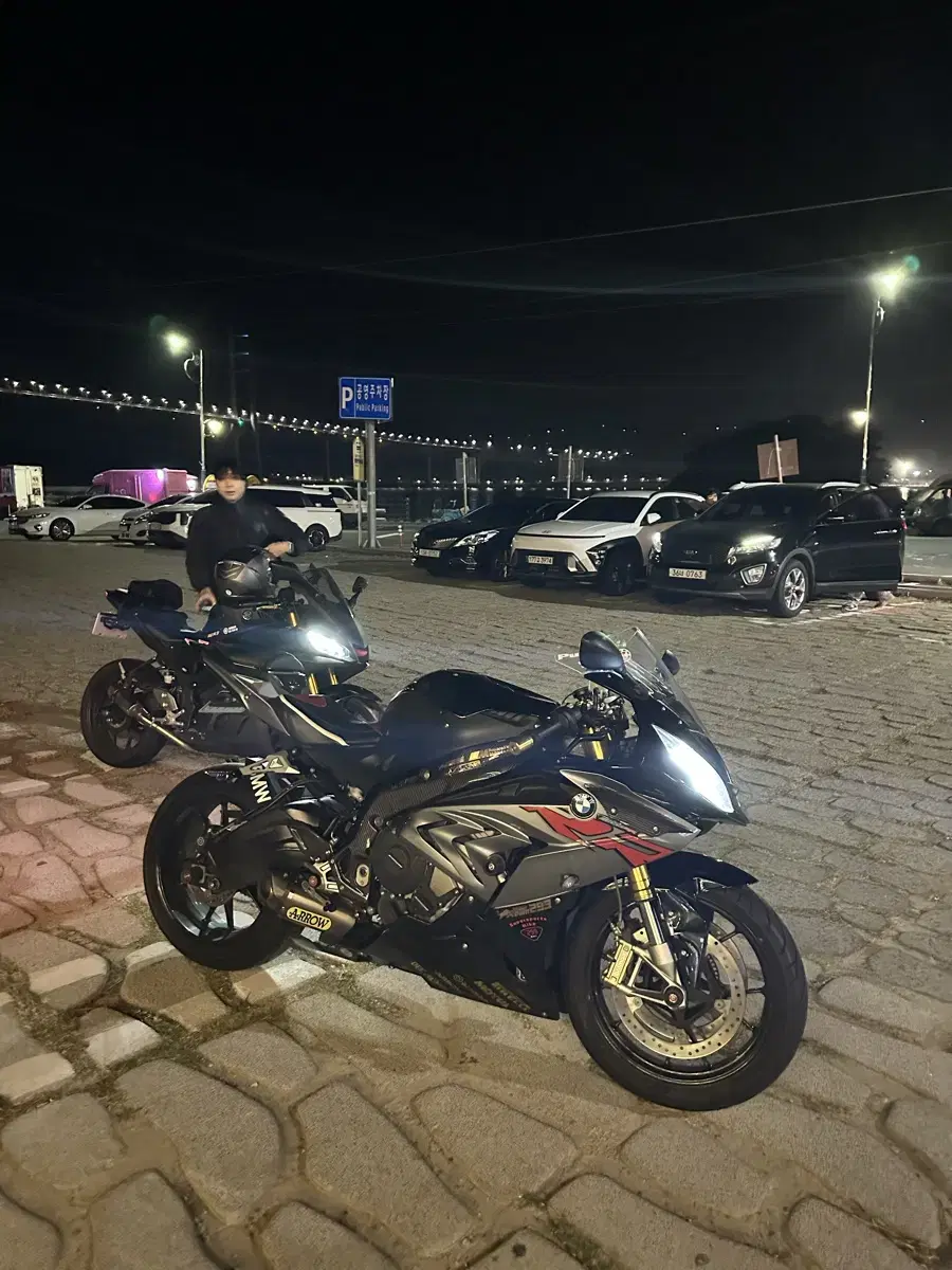 bmw s1000rr 17년식 abs pro(에로우 풀배기 소음기x)