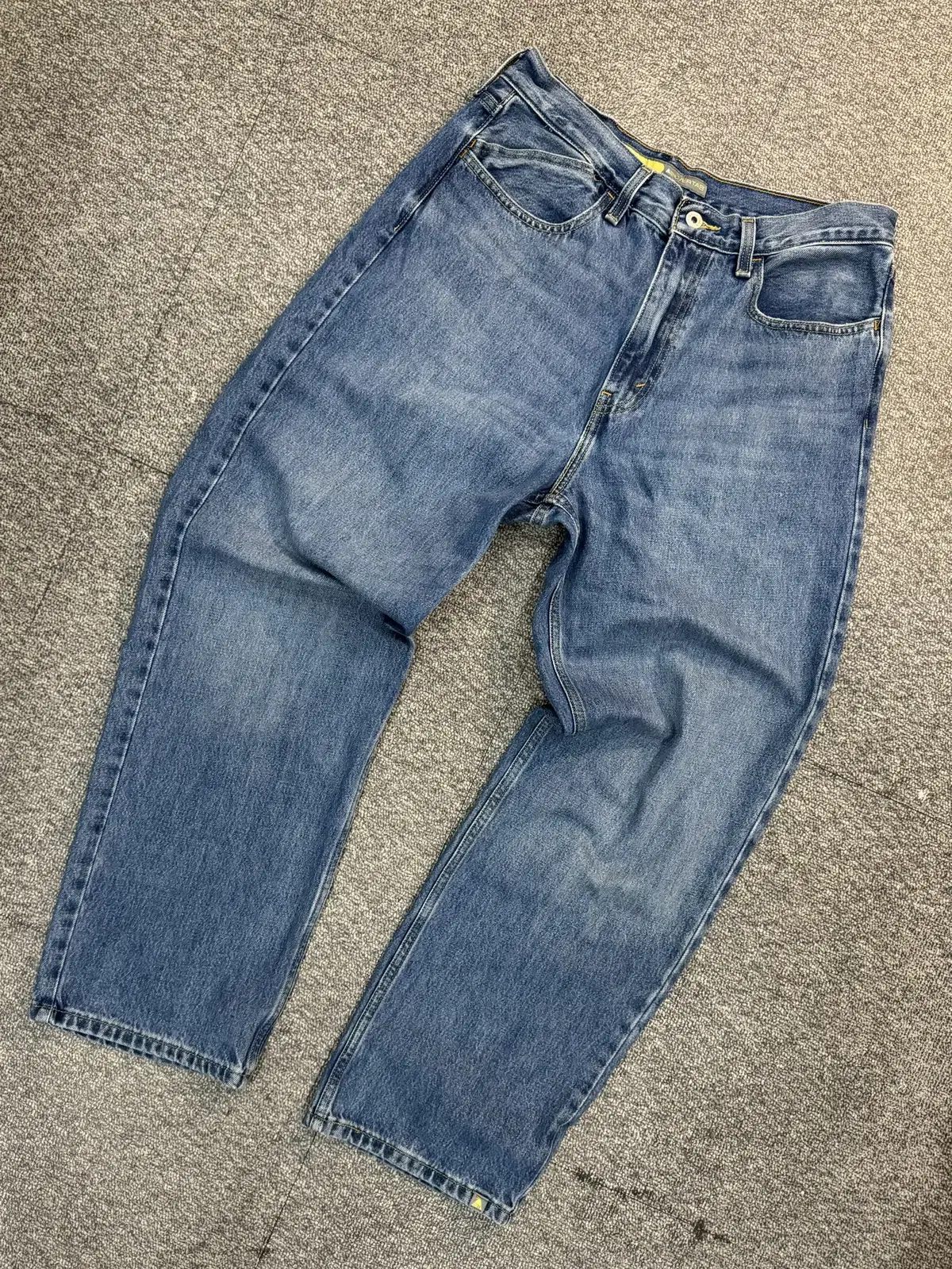 (34x32) Levi's Silvertab Loose Fit Denim Pants