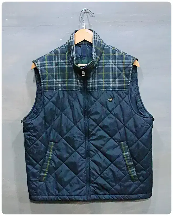 [100] Henry Cotton Lightweight Padded Vest