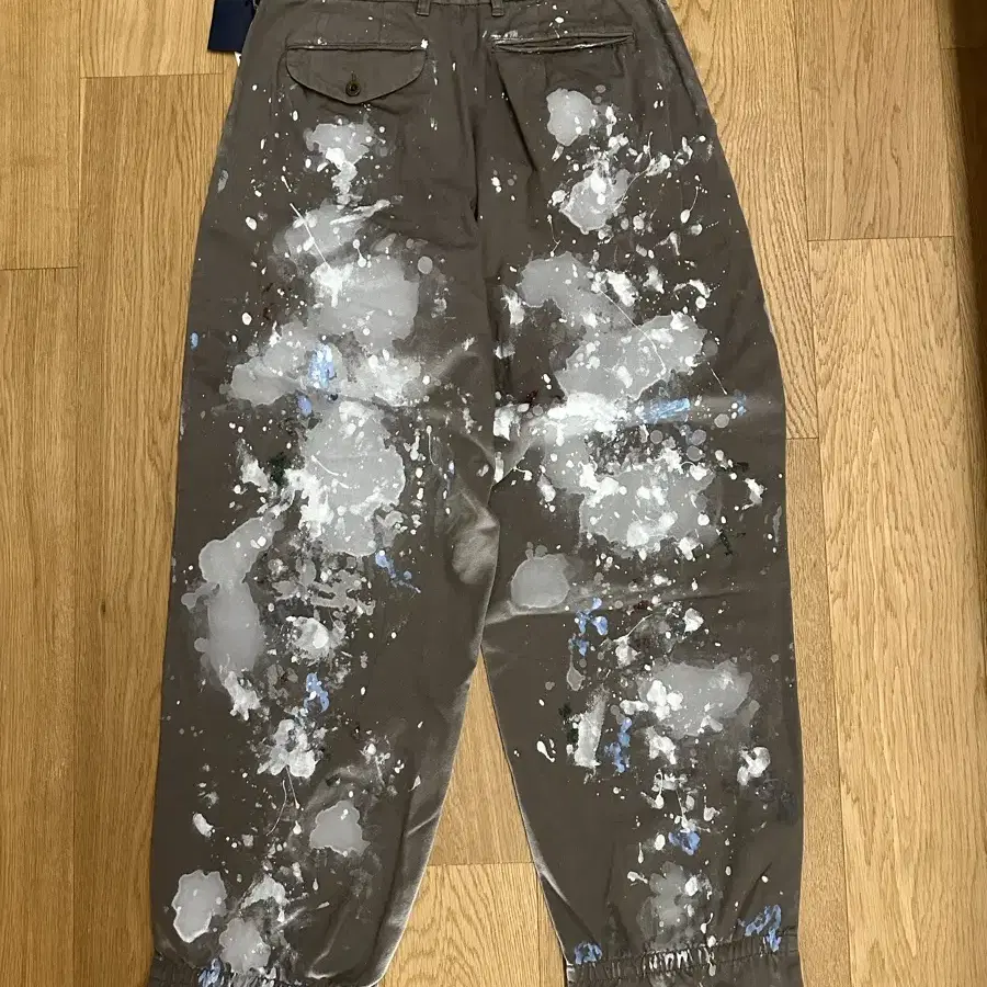 컬러 KOLOR 24WCM PANTS (B-ASH GRAY)