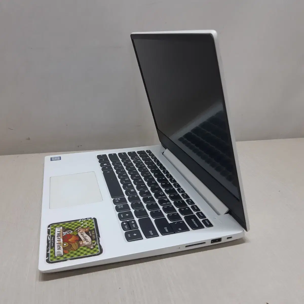 LENOVO .Ideapad 330s-14IKBi5-8세대 전원고장