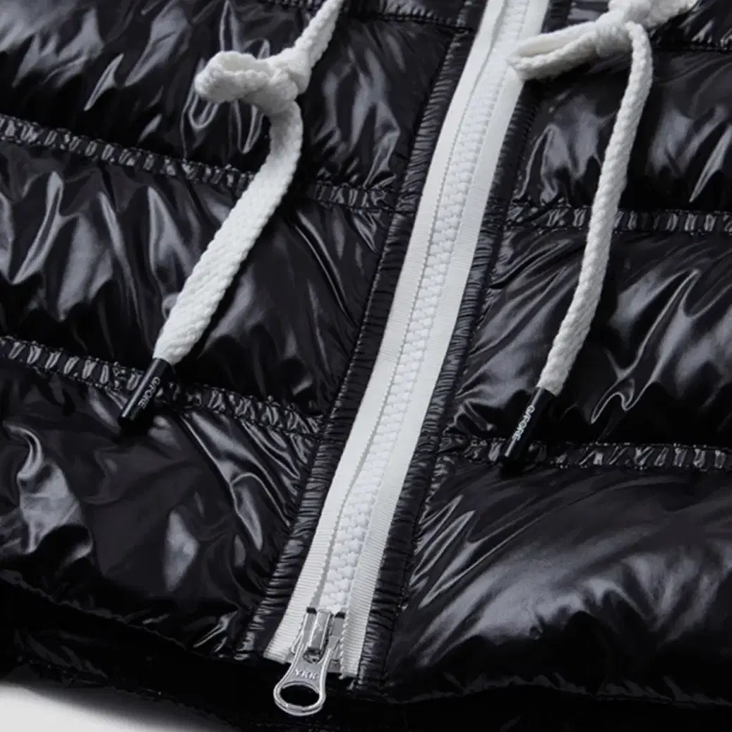 지포어 [ G / F ] FEATHERWEIGHT DOWN VEST