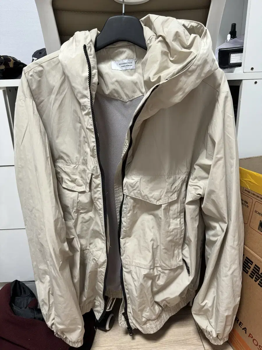 [L] Resurrection Mountain Jacket