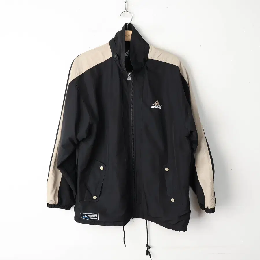 105/adidas vintage lblack suit jacket