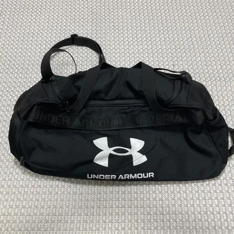 UNDER ARMOUR 언더아머 프린팅 보스턴백