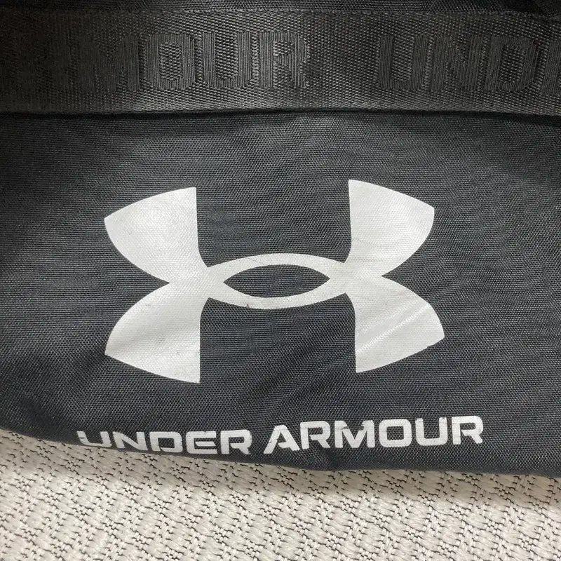 UNDER ARMOUR 언더아머 프린팅 보스턴백