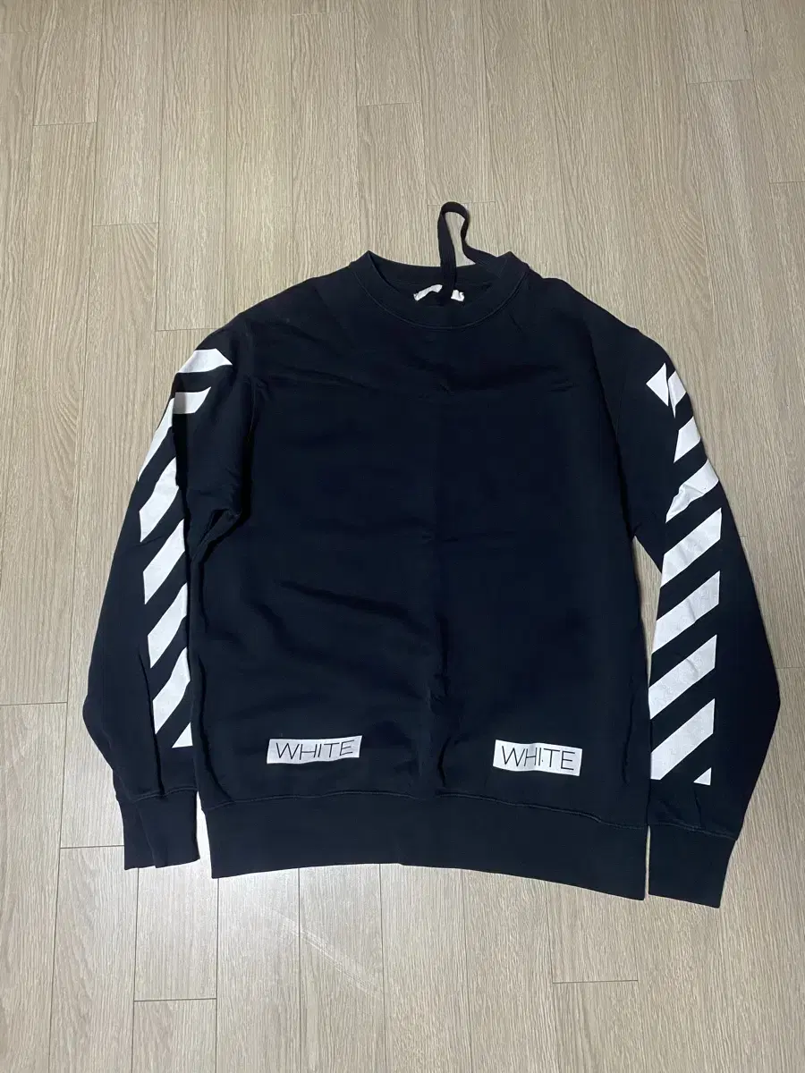 Off-White Off-White bloo colored sweater size L