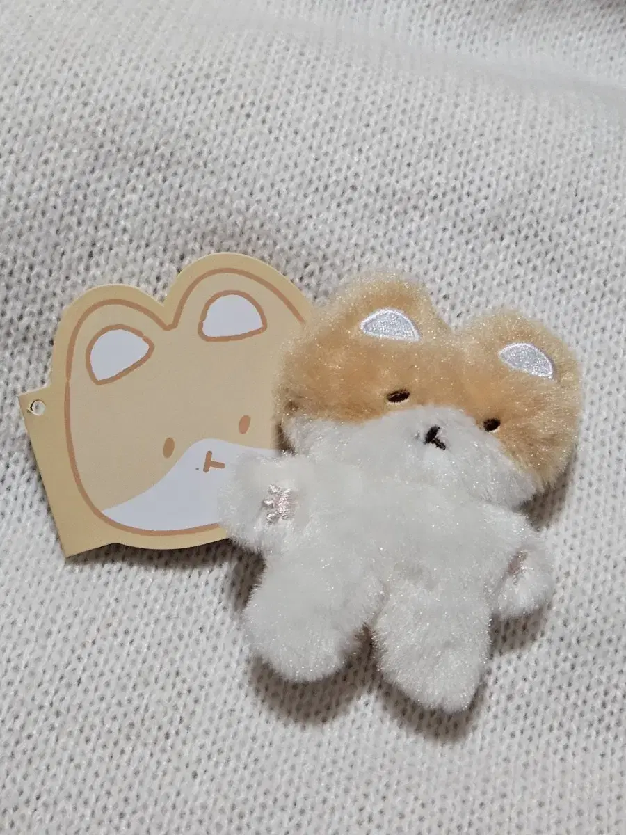 teolaegi baekhyun doll keyring (sold)