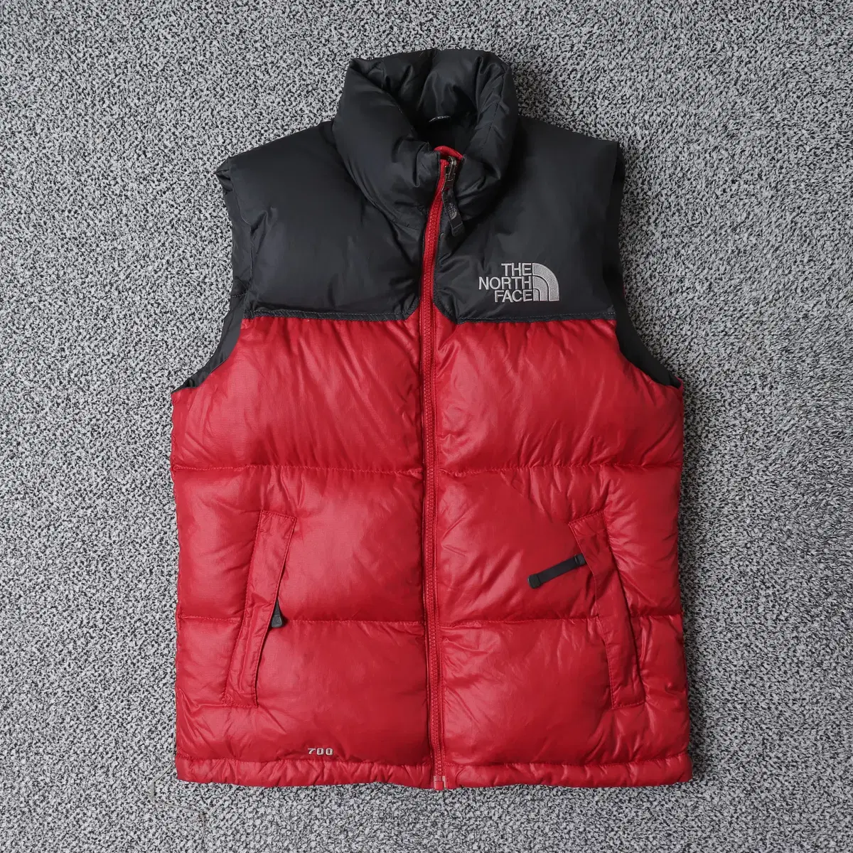 The North Face Nupsi 700 Goose Down Puffer Vest Red (85)