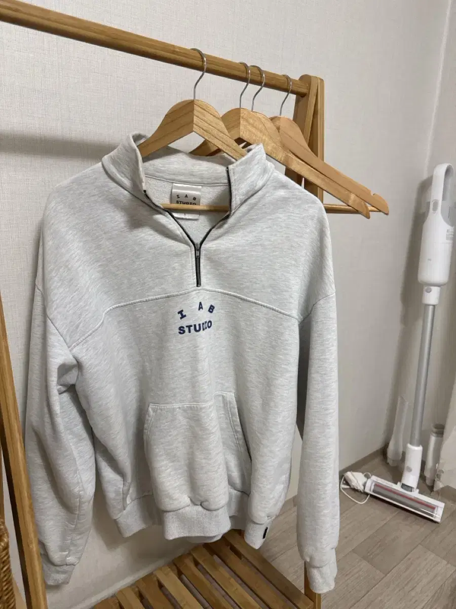 iAppstudio Half Zip Up Gray L