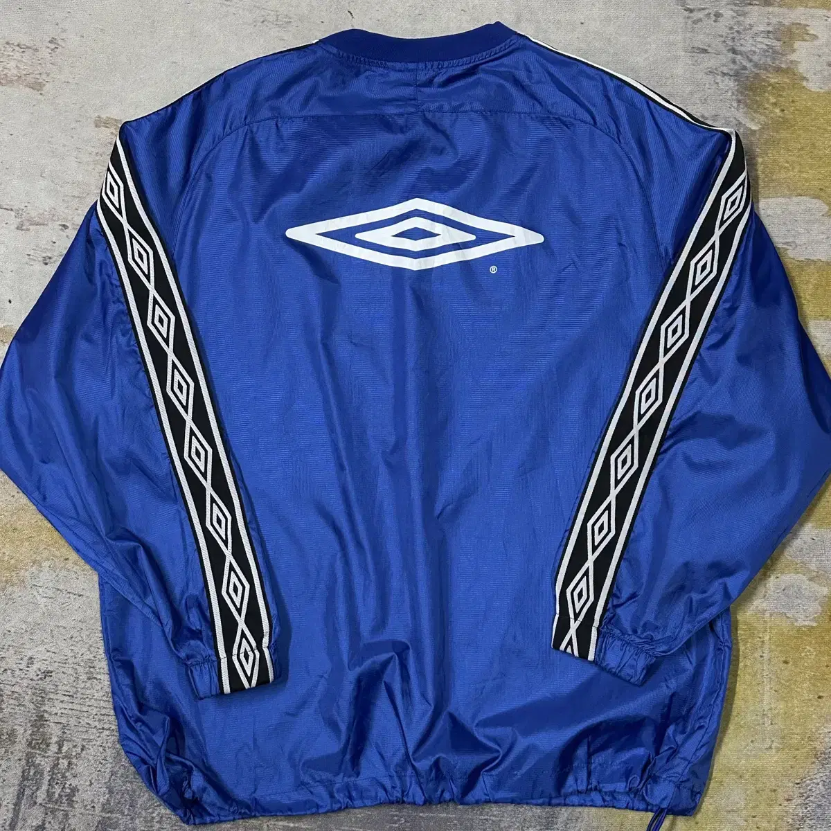 Umbro Old School Sideline Big Logo Wimp Up