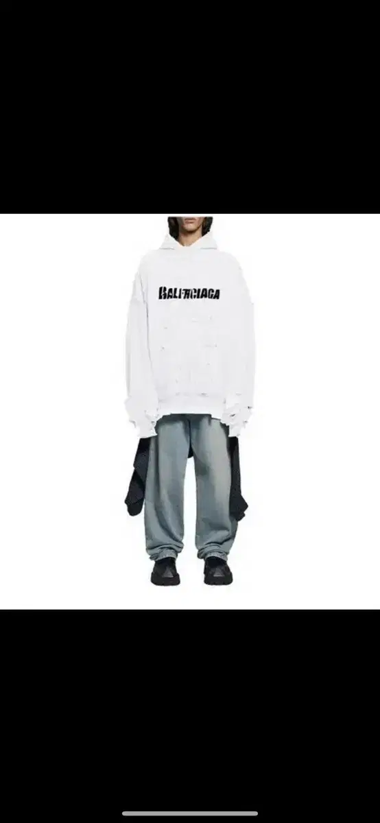 Balenciaga Dystroid Hoodie White (Large) sells