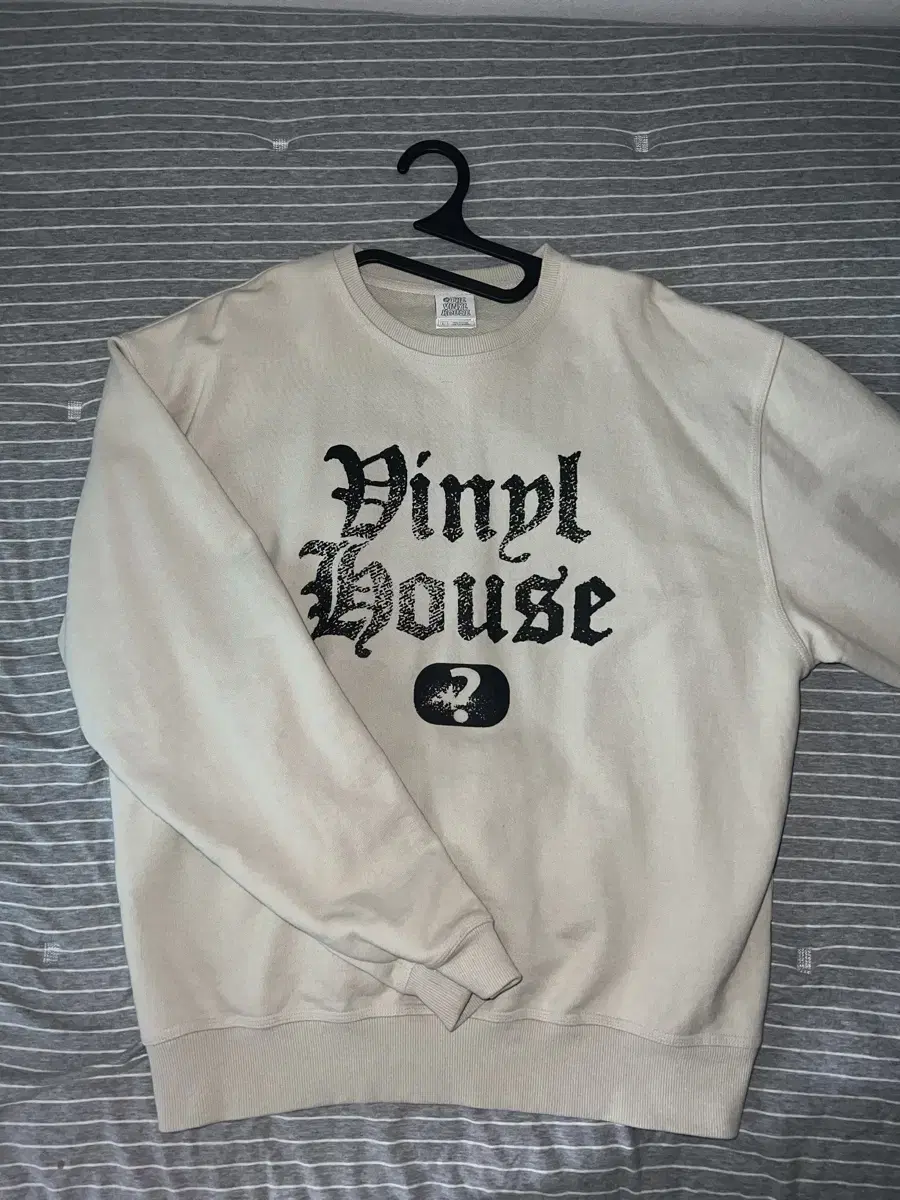 The Vinylhouse Sweatshirt (Man to Man)