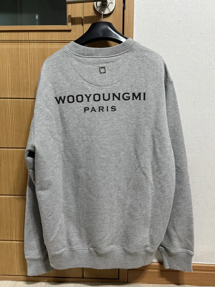 (48) New 23FW Wooyoung Woo Young Mi Back logo Man to Man Gray