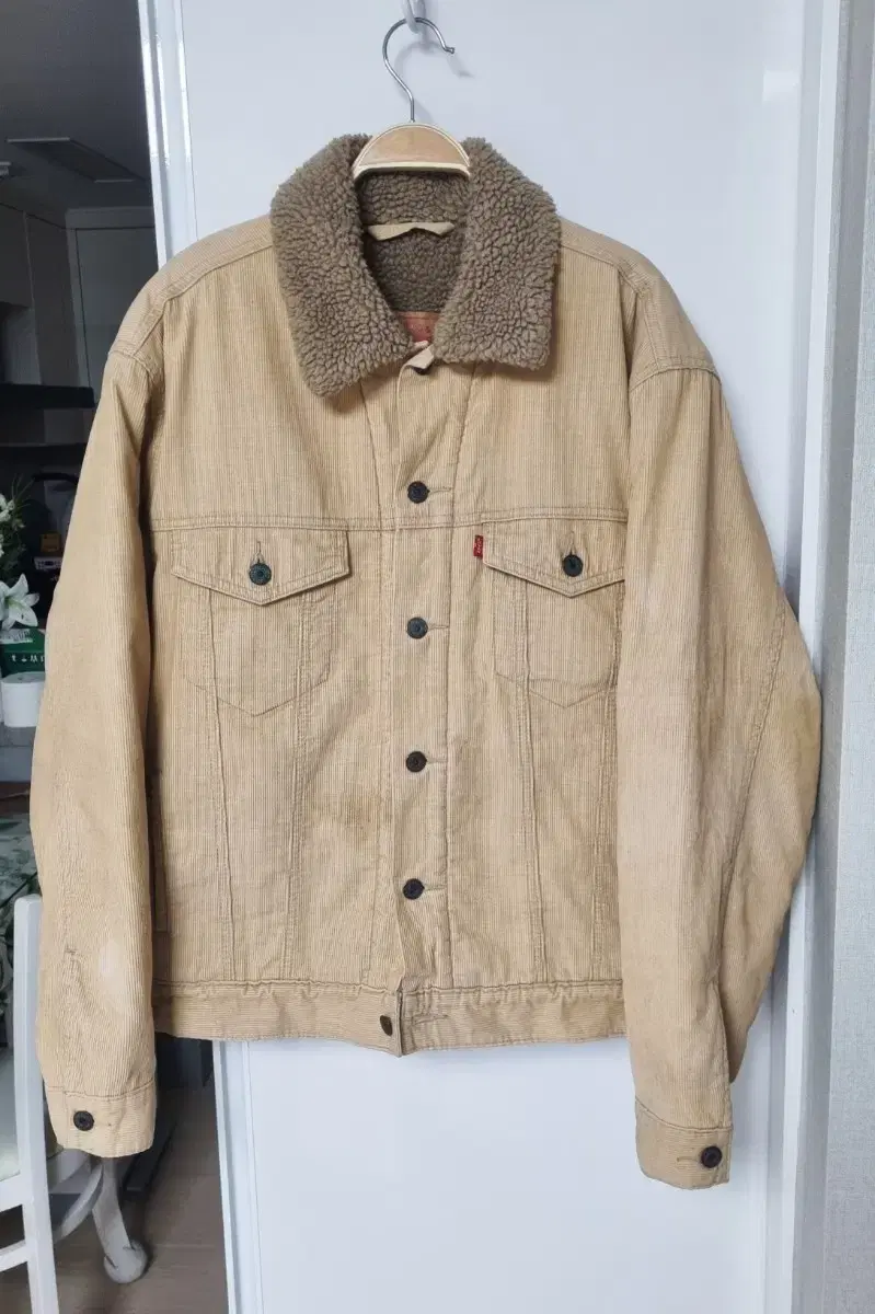 M) Levi's 70520 Corduroy Trucker Jacket