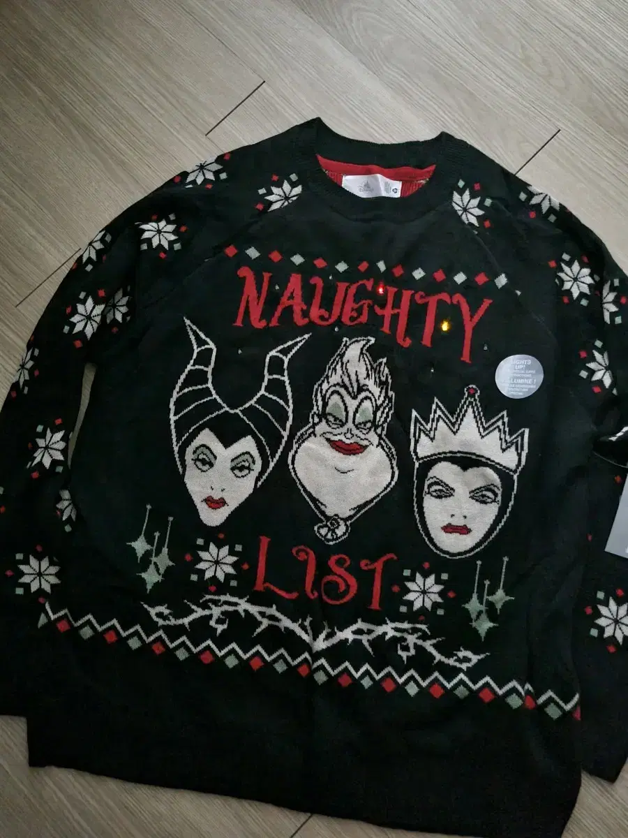 Disney Villains Light-Up Knit