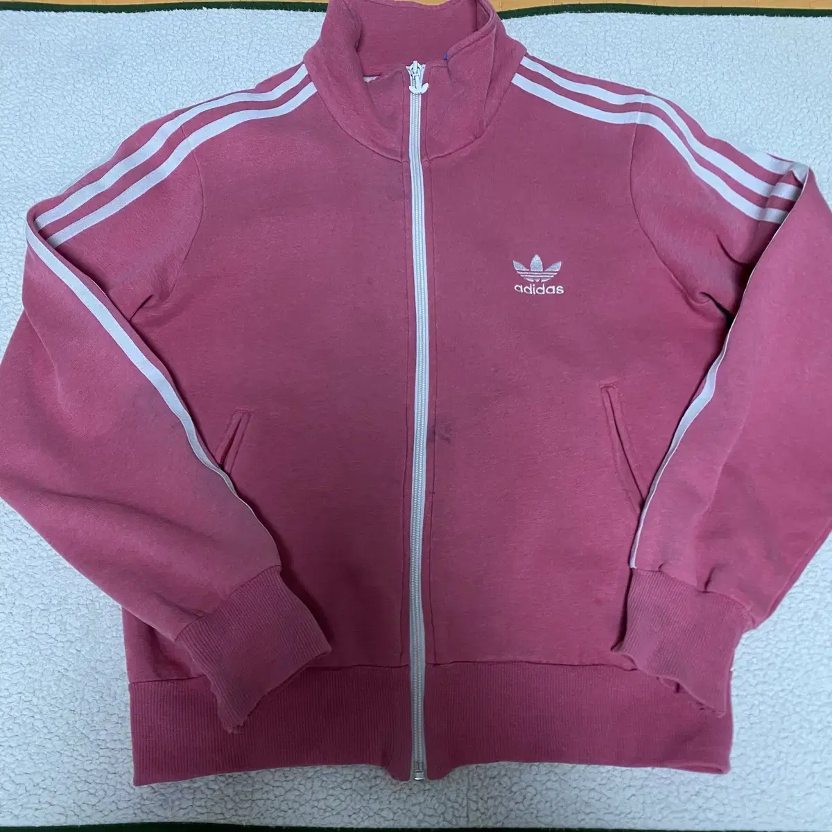 100% vintage adidas jersey