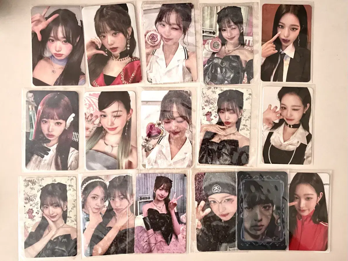 ive wonyoung switches photocard sells in bulk diikon